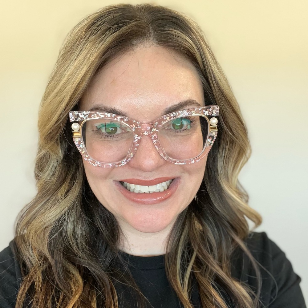 Meet your Posher, Justina